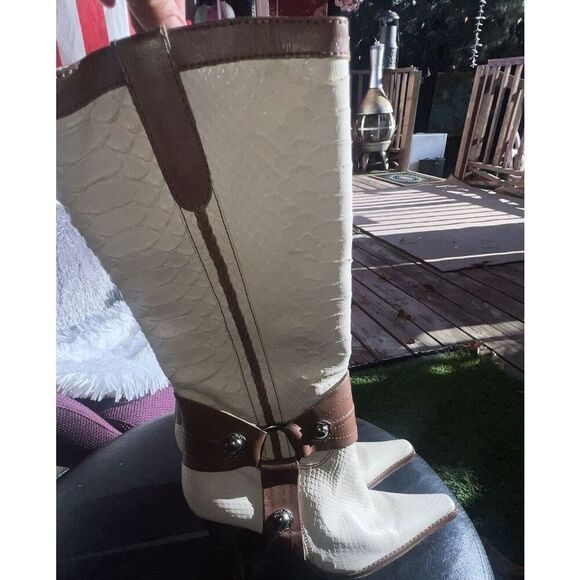Schutz Womens Ivory With Brown leather Riding Boots Strap Buckle Boot SZ 7 B - Picture 13 of 16